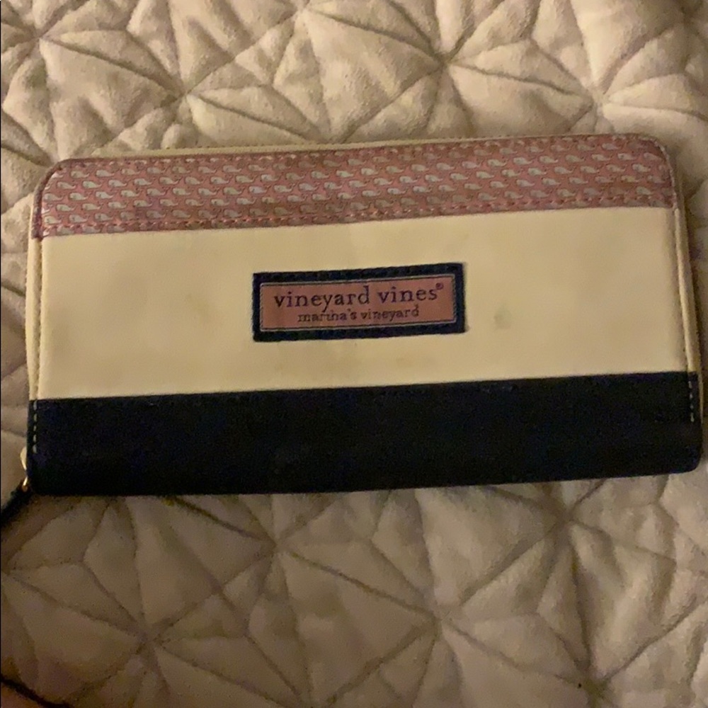 Vineyard vines wallet